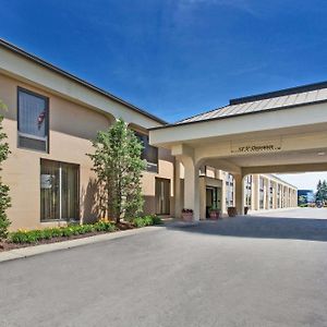 Baymont By Wyndham Southfield/Detroit